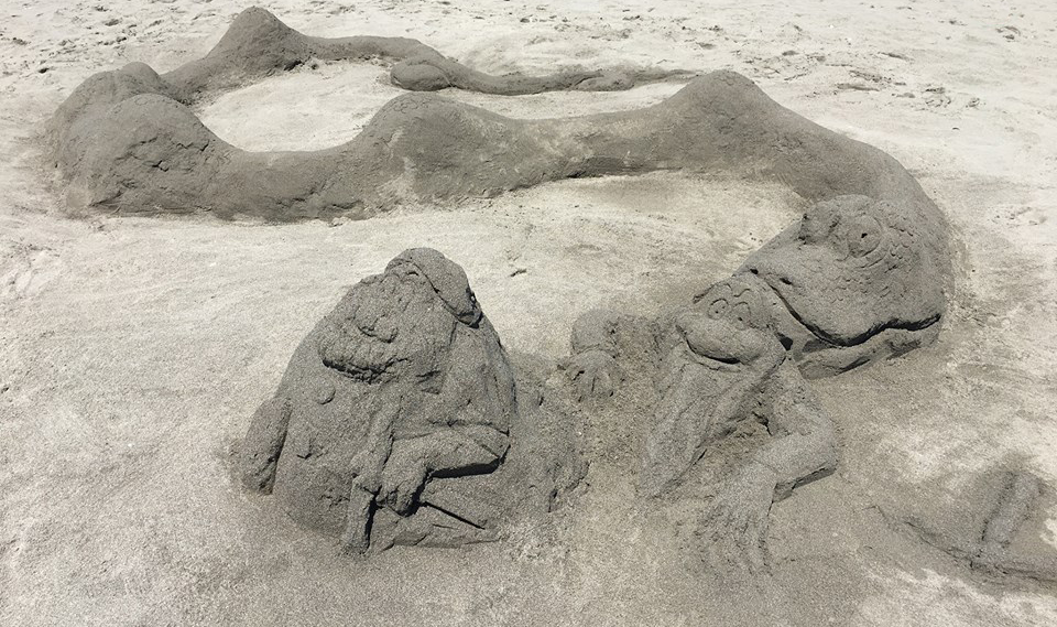 Tragedy strikes on the beach at Manila.